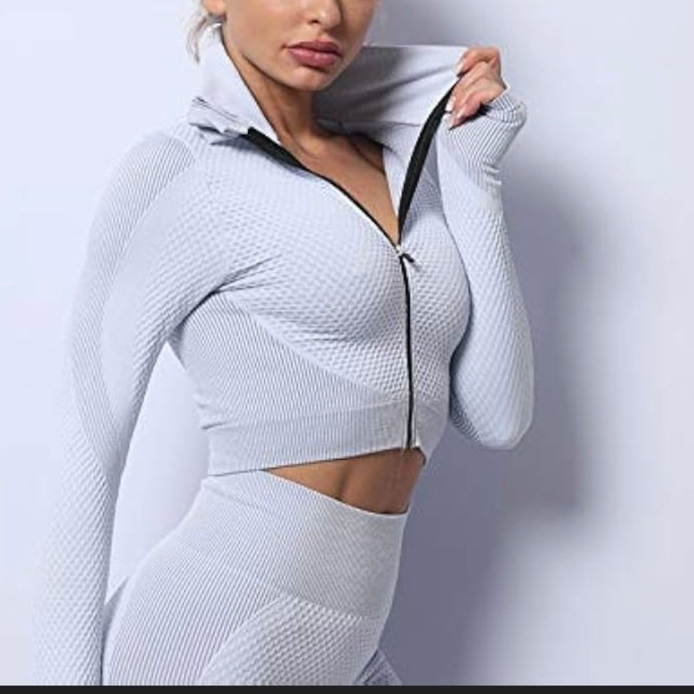 Waffle pattern stretchy crop top long sleeve with thumb holes turtle neck zip or